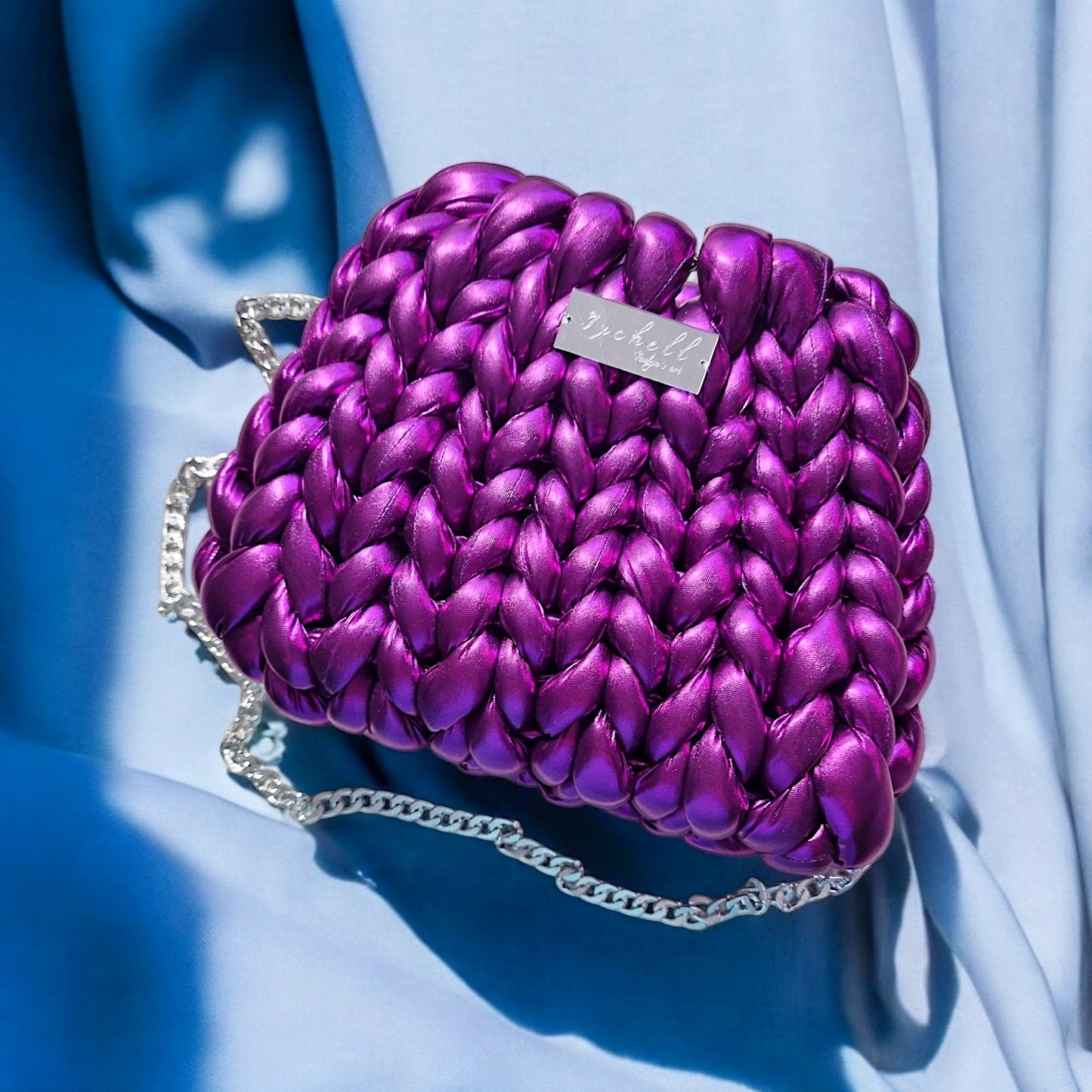 M A G E N T A bag