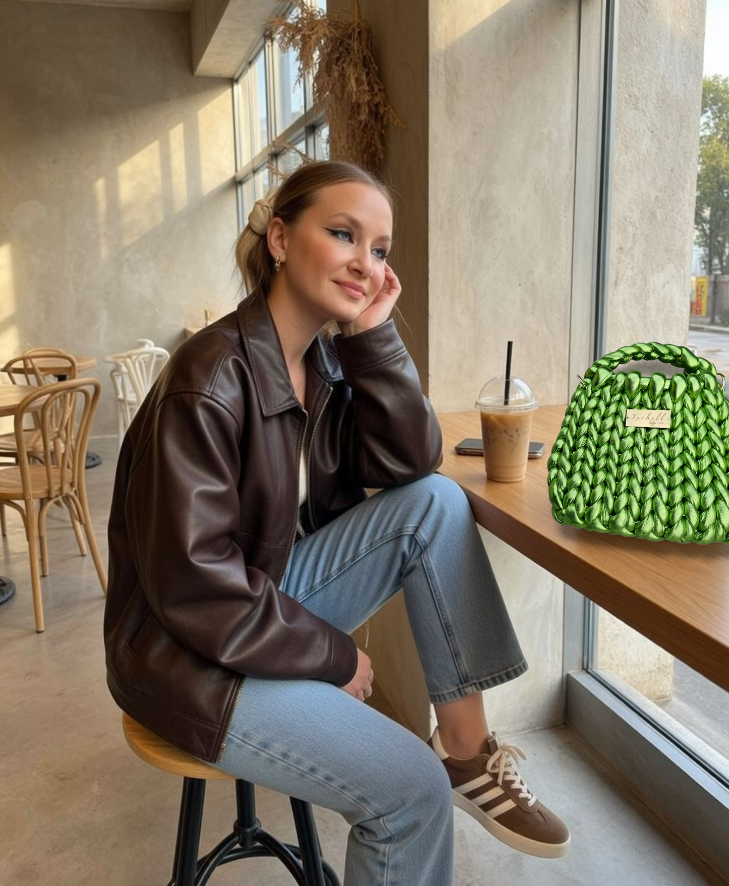 E M E R A L D _ A U R A